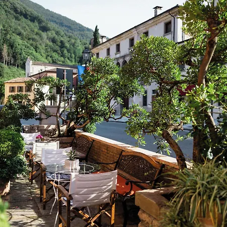 Отель Abbazia Relais & Chateaux 5*