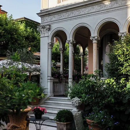 Abbazia Relais & Chateaux Hotell 5*