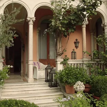 호텔 Abbazia Relais & Chateaux 5*